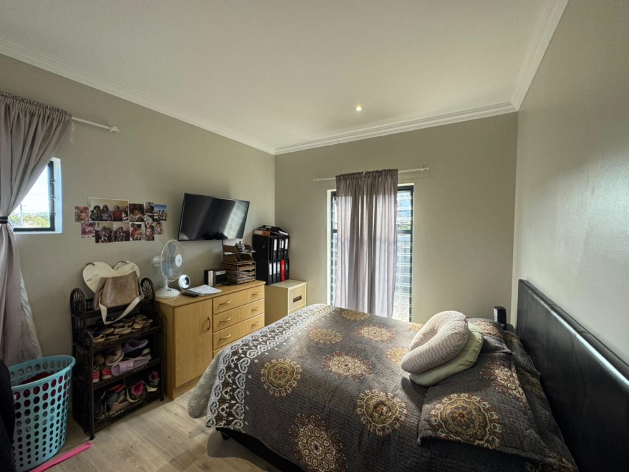 2 Bedroom Property for Sale in Parklands Western Cape